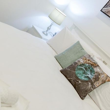 Gzira'S Seashore Stayaway Close To Manuel Island Exterior foto