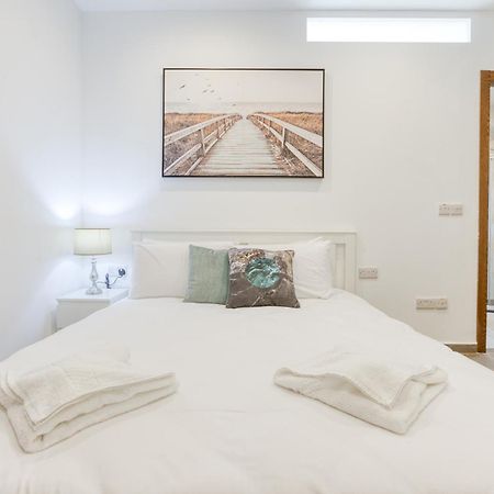 Gzira'S Seashore Stayaway Close To Manuel Island Exterior foto