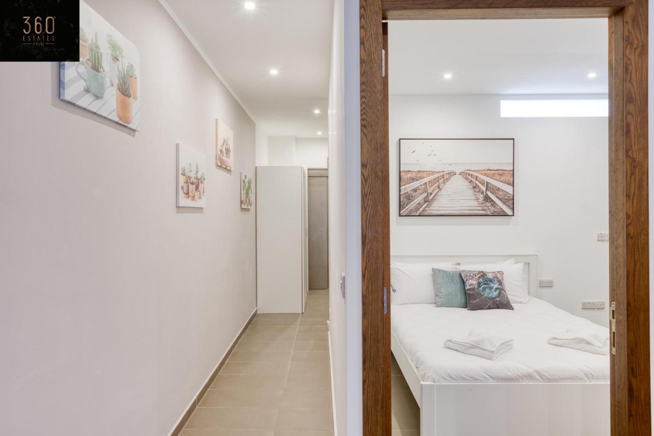 Gzira'S Seashore Stayaway Close To Manuel Island Exterior foto