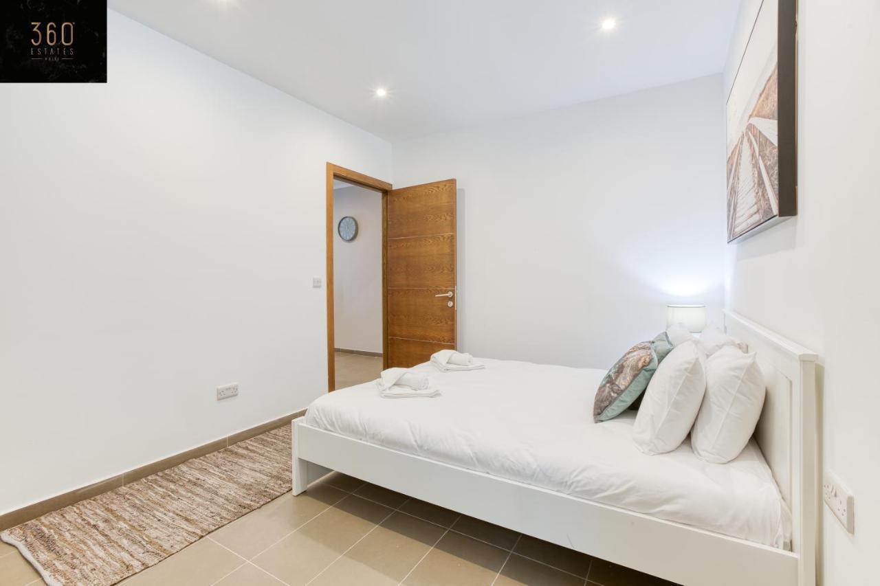 Gzira'S Seashore Stayaway Close To Manuel Island Exterior foto